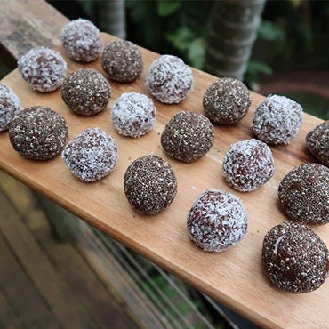 Goji Berry and Nut Butter Bliss Balls 